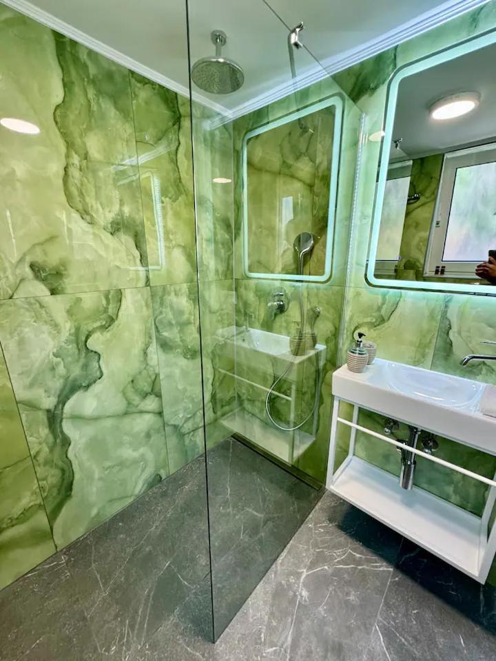 Seafront Apartment การ์ฟัส ภายนอก รูปภาพ